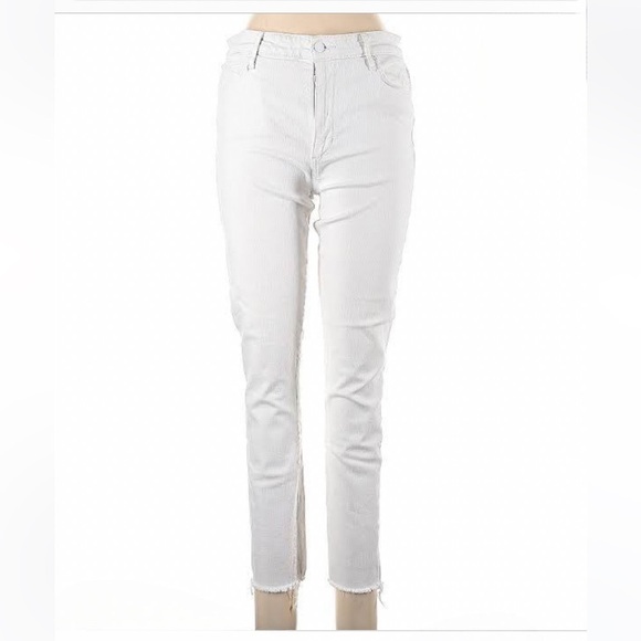 Joe's Jeans Denim - Joe’s Jeans High Rise Skinny Leg Slim. White Size 29 Excellent Condition.